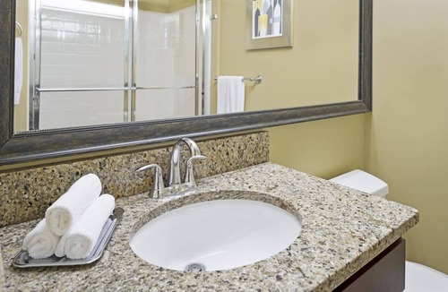 Daytona Beach Hotel | Two Bedroom Unit w/Balcony | Full Kitchen | Outdoor Pool Access | Free Parking