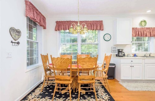 Sapphire Condo | Two-part villa near the slopes with hot tub, pools, golf on-site, & fast WiFi