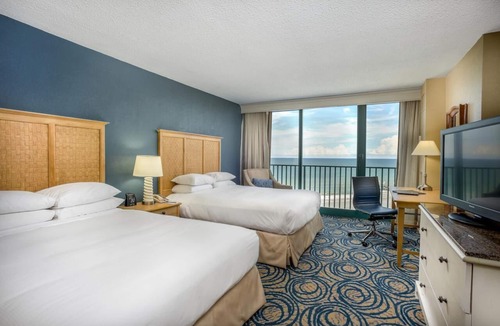 Brush - Stewarts Hotel | Two Pet-friendly Accommodations Near Daytona Beach, with Outdoor Swimming Pool!