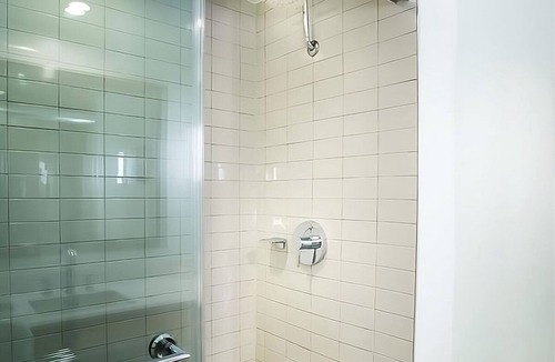 Brush - Stewarts Hotel | Two Pet-friendly Accommodations Near Daytona Beach, with Outdoor Swimming Pool!