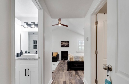 Old Seminole Heights House | Two-Story Luxury|Stunning|Master Suite