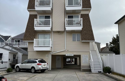 Townsend's Inlet Condo | TWO-STORY TOWNHOUSE WITH BAY AND SUNSET VIEWS!