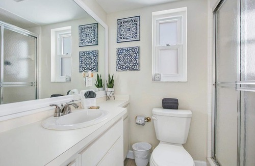 Bay Esplanade Condo | Two Story Waterfront Suite