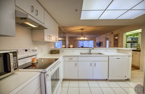 Englewood Condo | TwoMorrows Treasure: Beaches,Pickleball on Property,Boating,Biking, Golf, Nature