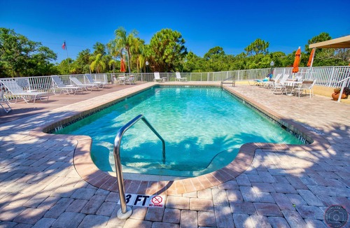 Englewood Condo | TwoMorrows Treasure: Beaches,Pickleball on Property,Boating,Biking, Golf, Nature