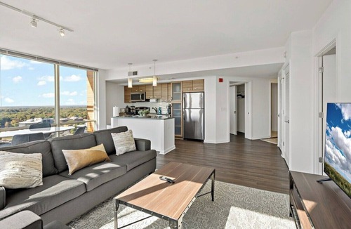 McLean Apartment | Tysons 2BR | Panoramic Views, Rooftop Pool & Gym