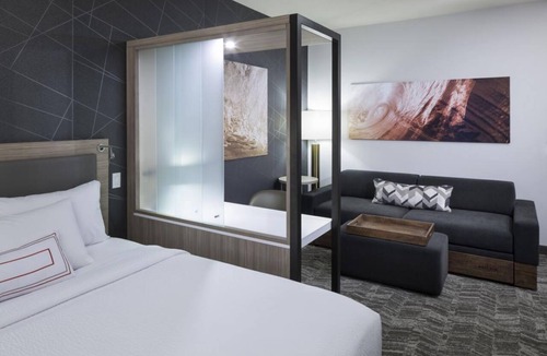 Clearwater Beach Hotel | Ultimate Beach Escape! Near Clearwater Beach, Pool, Restaurant and Bar
