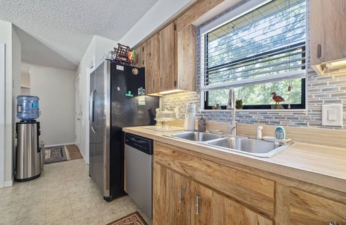 Brooksville House | Ultimate Horse-Friendly 4BR Home with Private Pool, Stables, & Access to Withlacoochee horse trail