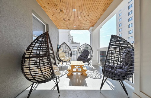 Ventnor City House | Ultra North Beach, Ventnor family beach house