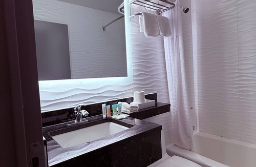 West Bronx Hotel | Umbrella Hotel