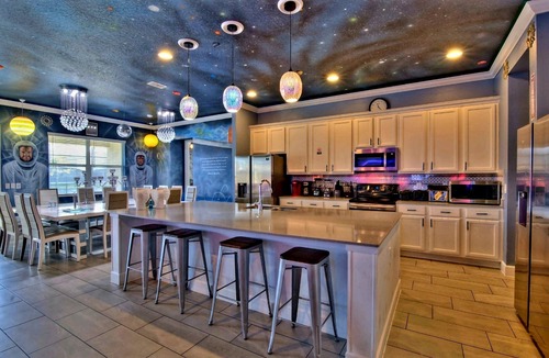 Kissimmee Villa | Unbelievable FOURTEEN-Bedroom Dream Villa close to Disney!