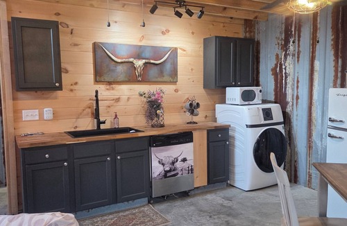 Chickamauga Cottage | Unique farm stay in a lofted 1 bedroom completely furnished silo.