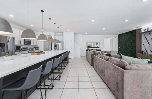 Kissimmee House | Unique Masterpiece | 15 En-suites!