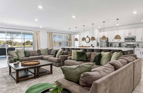 Kissimmee House | Unique Masterpiece | 15 En-suites!