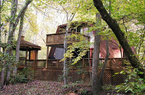 Tellico Plains Cabin | Unique Mountain Cabin on Coker Creek - Hot Tub, HDTV, AC, WiFi