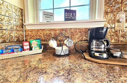 Hopewell Apartment | Unique Stay- Meet our pet Goat Mila- Near I-75 & Shops - Pet Friendly