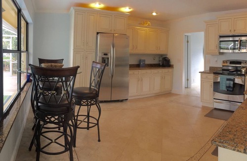 Jupiter House | Unique Waterfront 3/2.5 Home. Heated Pool/Boat Dock. Nice to Fish! Location 👌