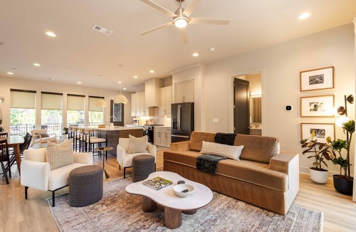 Historic Edgefield House | Unit 10 I Experience Noa Nashville | 4BR Luxury Retreat + Resort Pool