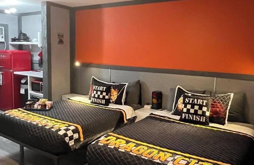 Maryville Bed & Breakfast | Unit #4 The Overlook - Dragon Depot at Dragon City