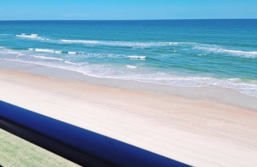 Bridgeport Heights Condo | Unit 502 - Beachfront 1 King Bedroom 1 Bath - Sleeps 6