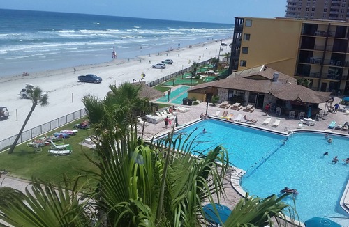 Bridgeport Heights Condo | Unit 502 - Beachfront 1 King Bedroom 1 Bath - Sleeps 6