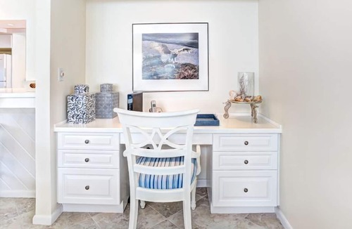 Sanibel Condo | Unparalleled Direct Gulf Views from this Elegant, Spacious, Penthouse Condo