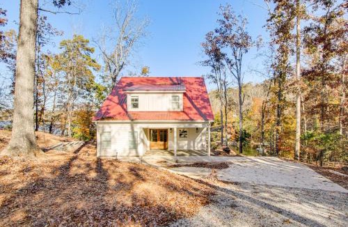 Lake Secession House | Unplugged Getaway on Lake Secession! Home w/Dock