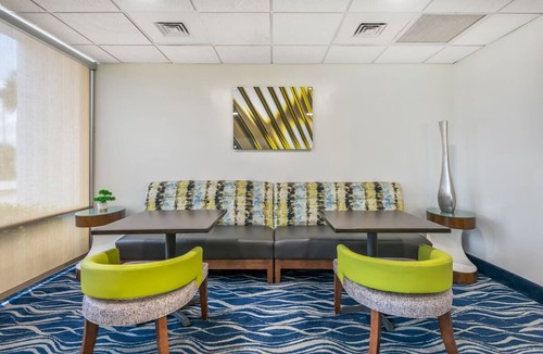 Seabreeze Park Hotel | Unwind in a Peaceful Haven w/Balcony | Minutes from Speedway Action