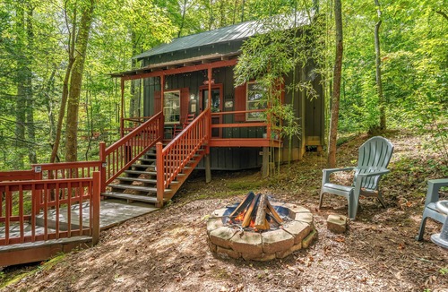 Blairsville Cabin | Unwind in Charming Mountain Retreat near Helen, Blue Ridge & Appalachian Trail