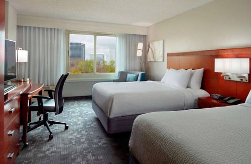 Home Park Hotel | Unwind in Midtown Atlanta's Hospitality! 4 Kid-friendly Units! W/Pool Access!