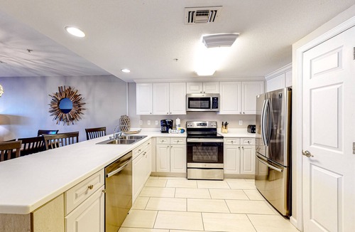 Miramar Beach Condo | Updated 1st-floor condo with large private balcony, pool, grills, firepit, & gym