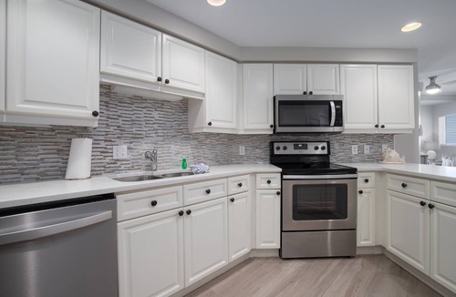 Sandestin Condo | Updated Beachfront Condo - Beach View, Balcony, Pool, Tiki Bar, Hot Tub, Tram