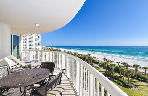 Fort Walton Beach - Destin Condo | Updated chic, modern beachfront condo w/private balcony!