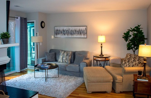Mount Pleasant Condo | Updated Condo centrally located