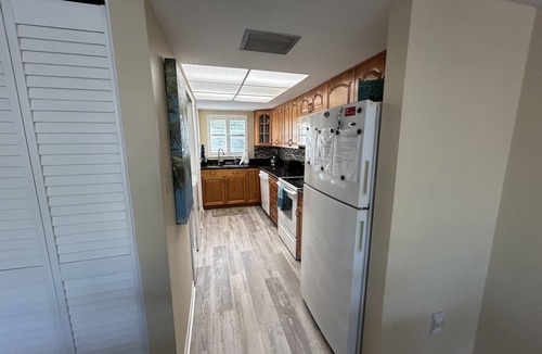 Clearwater Beach Condo | Updated condo just steps to the white sand beaches of Clearwater Beach