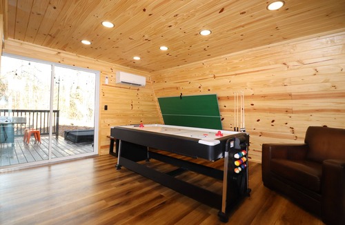 Newland Cabin | Updated for Comfort, Built for Bliss. Elk Cabin is the One You Dont Want to Miss