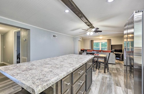 Manattee Road Cottage | Updated Home Near Manatee Springs State Park!
