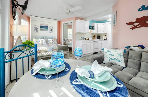 North Redington Beach Condo | Updated! Just Steps to the Sand! FREE Activities! Onsite Laundry & Free Parking ~ Sea Rocket #1