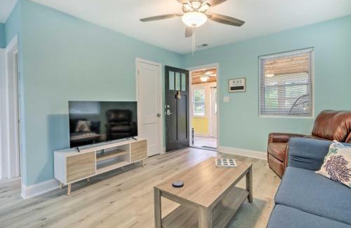 Rose Haven House | Updated North Beach Cottage: Pet Friendly!