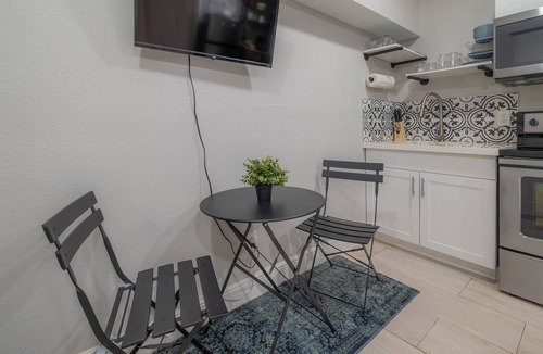 St. Petersburg Apartment | Updated St. Pete Studio at The Urban Standard 9