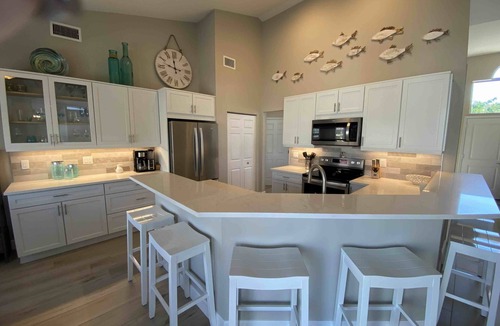 Marco Island House | Updated waterfront home with pool