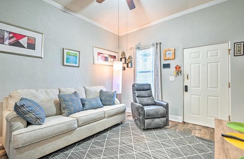 Ybor City Apartment | Updated Ybor City Duplex ~ 1/2 Mi to Seventh Ave!