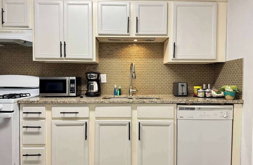 Downtown Atlanta Apartment | Upgraded 2BR Apartment in Historic ATL