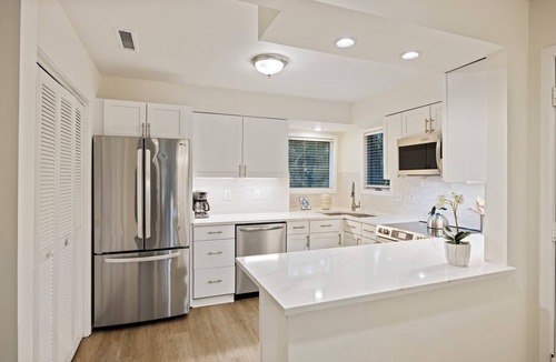 Kiawah Island Condo | Upgraded PARKSIDE Villa- modern decor and pet friendly!