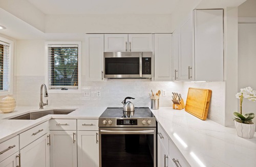 Kiawah Island Condo | Upgraded PARKSIDE Villa- modern decor and pet friendly!