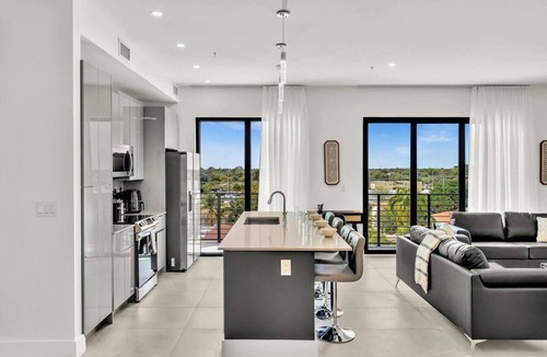 Poinciana Park Apartment | Upscale 3/3 Condo: Prime Location by FLL & Beach
