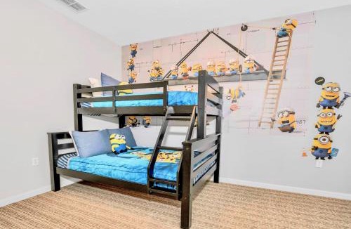West Kissimmee House | Upscale 3BR Near Disney - Pool and Hot Tub!