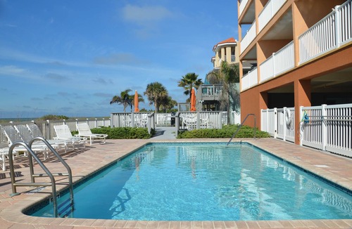 Indian Rocks Beach Condo | Upscale condo with Gulf views, WiFi, private W/D - minutes from beach