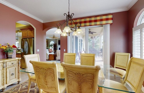 Holmes Beach Condo | Upscale condo with large deck & shared pool - just steps from the beach
