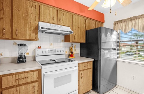 Ventura Apartment | Upstay 2BR Golfer s Retreat w Patio Ventura Resort